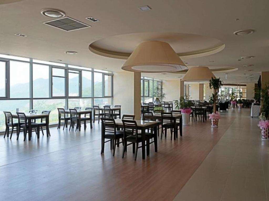 High Castle Resort Jeongseon Buitenkant foto
